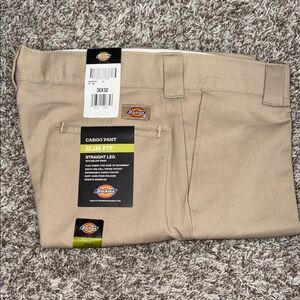 Dickies 36x30 Khaki Cargo Pants
